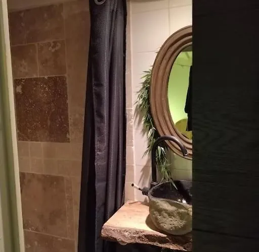 Appartement Bohème Dans Le 5e *